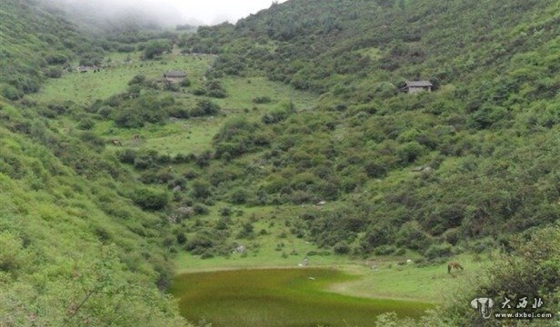 温润如碧玉的高山海子——白海子