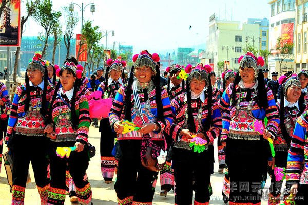 武定罗婺彝寨