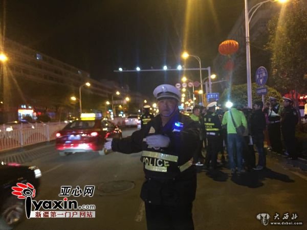 乌鲁木齐市千名交警近两百点位大夜查