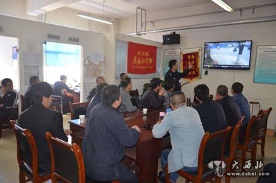 东岗召开旅游从业人员交通安全经验交流会